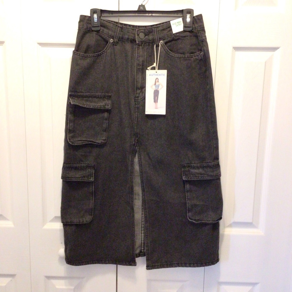 Simple Society Black Wash Front Slit Denim Midi Skirt Size Large